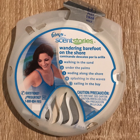 Febreze Scentstories player with nine disks. USED. - Picture 9 of 12